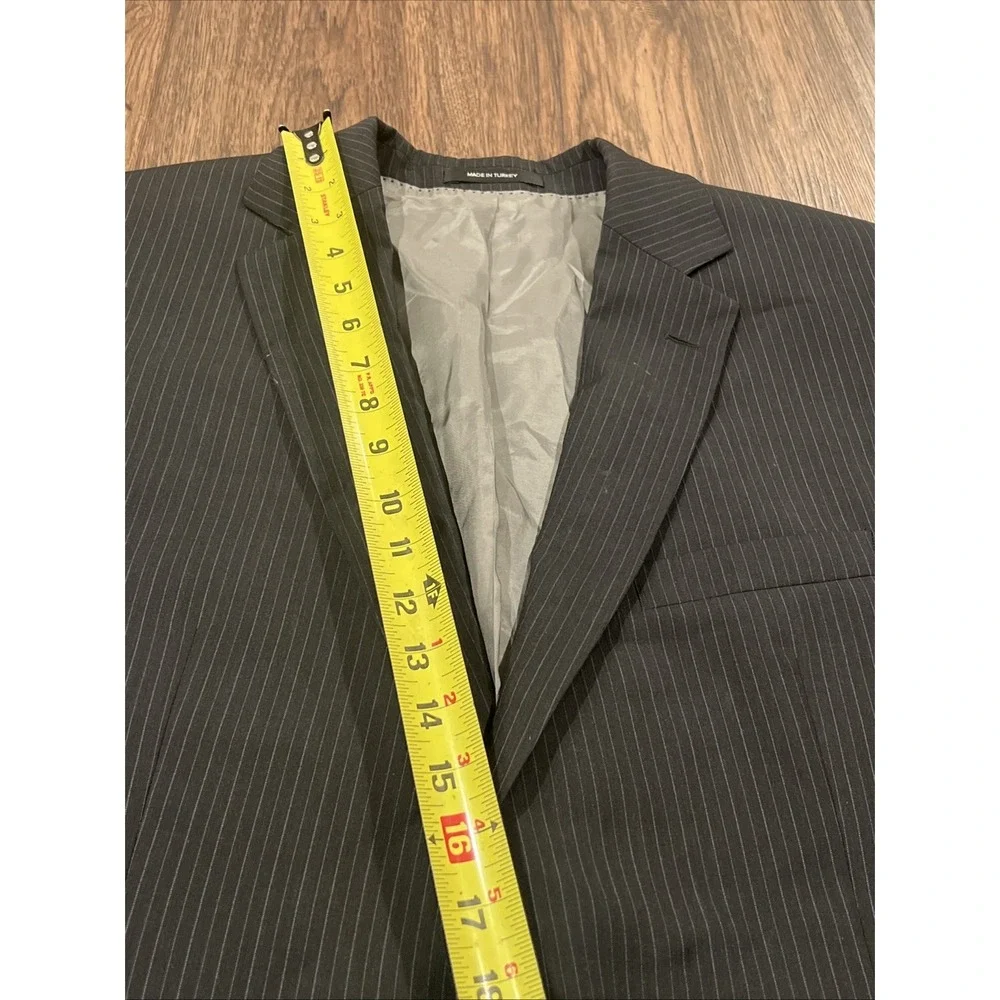 Hugo Boss Men's Wool Color Dark Grey Stripes Blazer Jacket 46L
